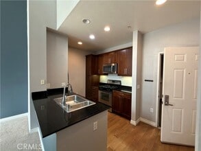 Building Photo - 2403 Scholarship