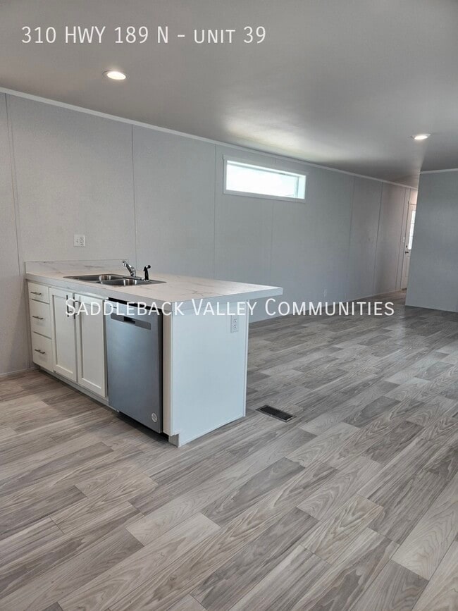 Foto del edificio - 310 HWY 189