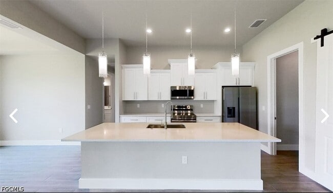 Building Photo - 1016 SW 34th St