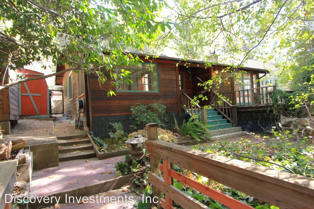 Primary Photo - 6400 Pinehaven Rd