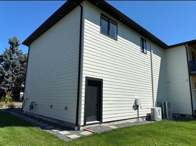 Foto del edificio - 7268 W Wiser Lake Ct