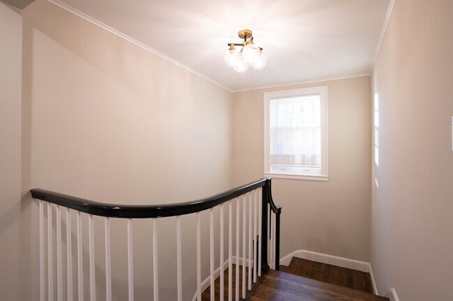 Foto del edificio - 40 Puddingstone Ln