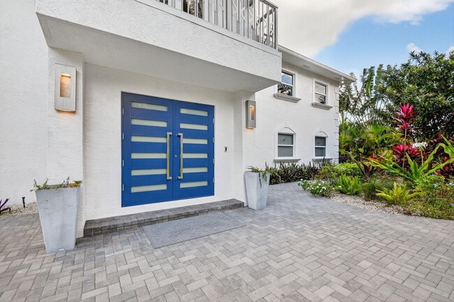 Building Photo - 2900 Greenbriar Blvd