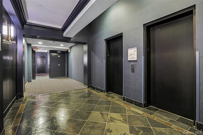 Foto del edificio - 25 Leroy Pl