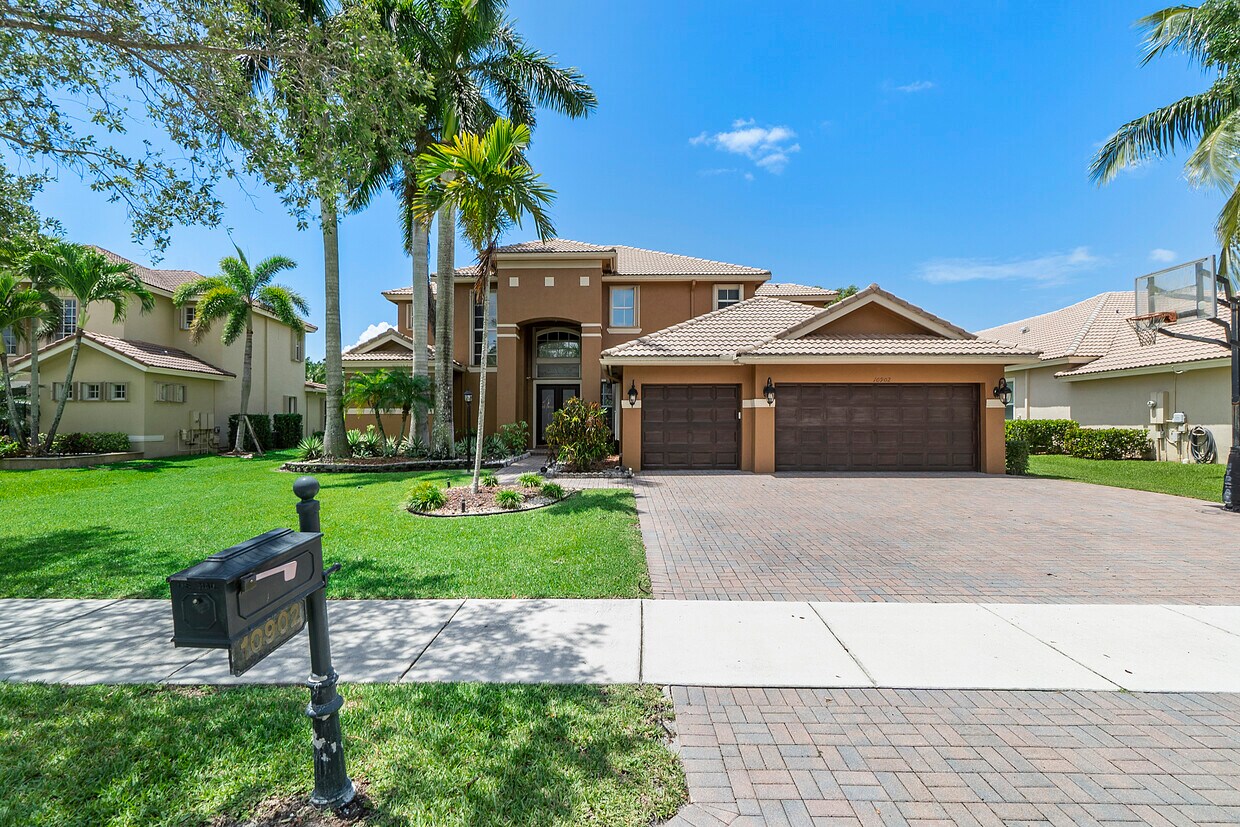 10902 NW 70th Ct, Parkland, FL 33076 House for Rent in Parkland, FL