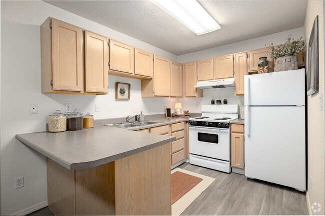 105 - 3BR, 2BA - 1,100SF - Kitchen - Fairview Crossing