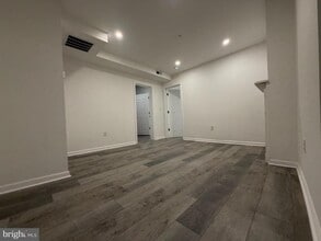 Building Photo - 45 E High St