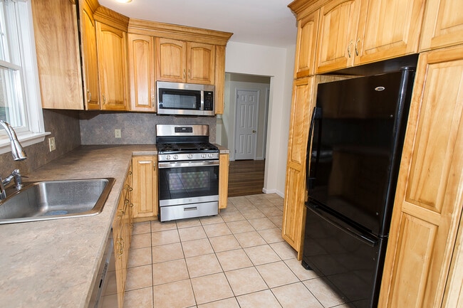 Foto del edificio - 127 Blackville Rd