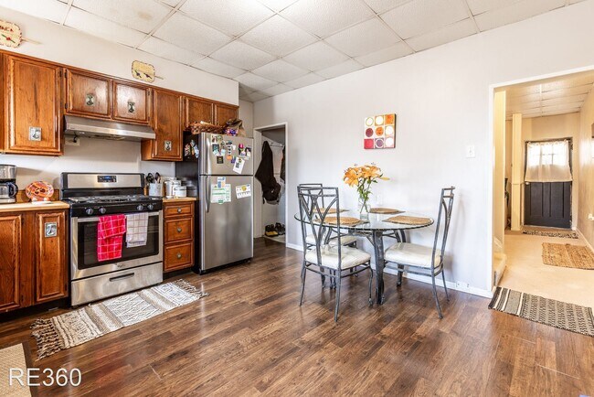 Foto del edificio - 4 br, 1.5 bath House - 428 Natchez Mt Wash...