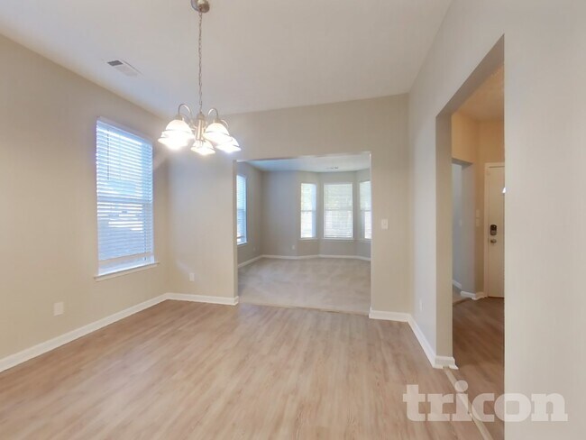 Foto del edificio - 4757 Highpoint Way