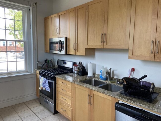 Photo - 107 N Morris St House