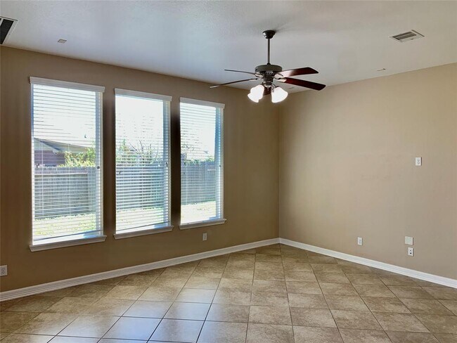 Building Photo - 9948 Boulder Bend Ln