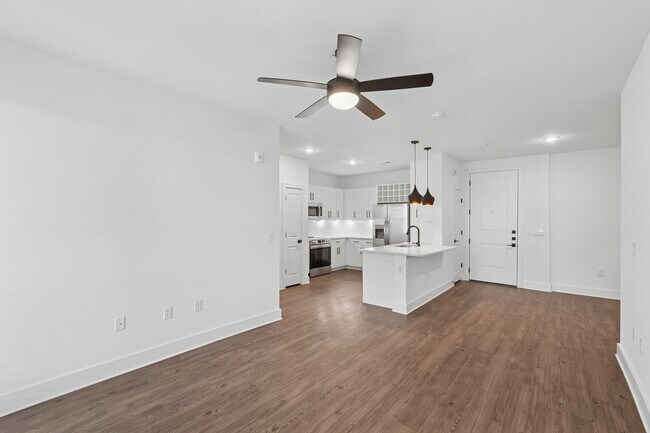 Building Photo - Forayna Davis Park