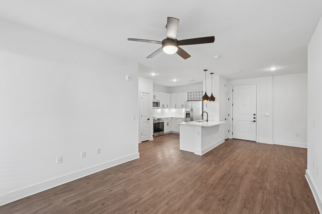 Building Photo - Forayna Davis Park