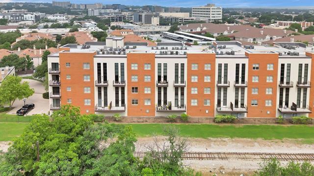 Building Photo - 2608 Museum Way