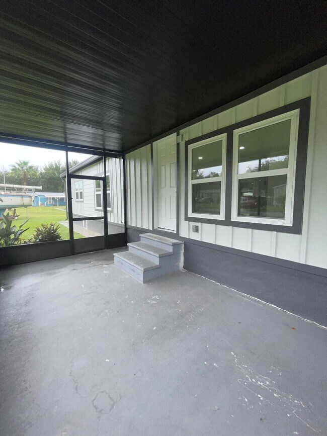 Photo - 5024 Marina Dr House