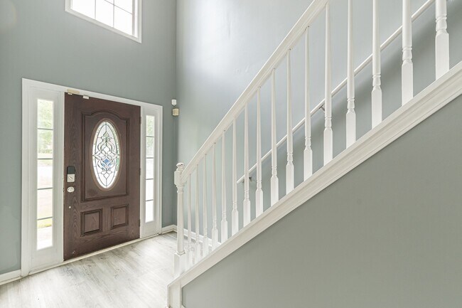 Foto del edificio - 4332 Abram Dr