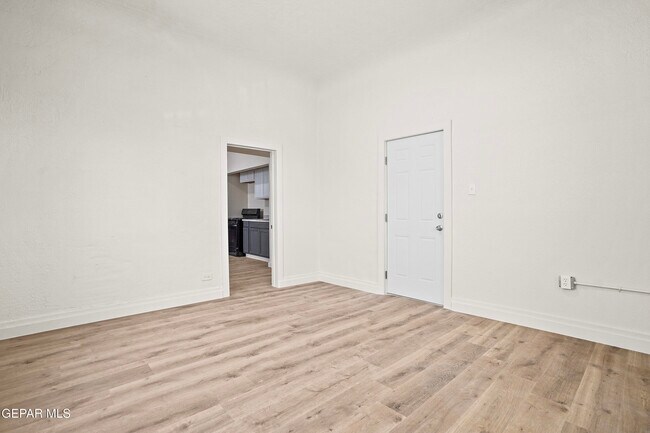 Foto del edificio - 511 E Nevada Ave