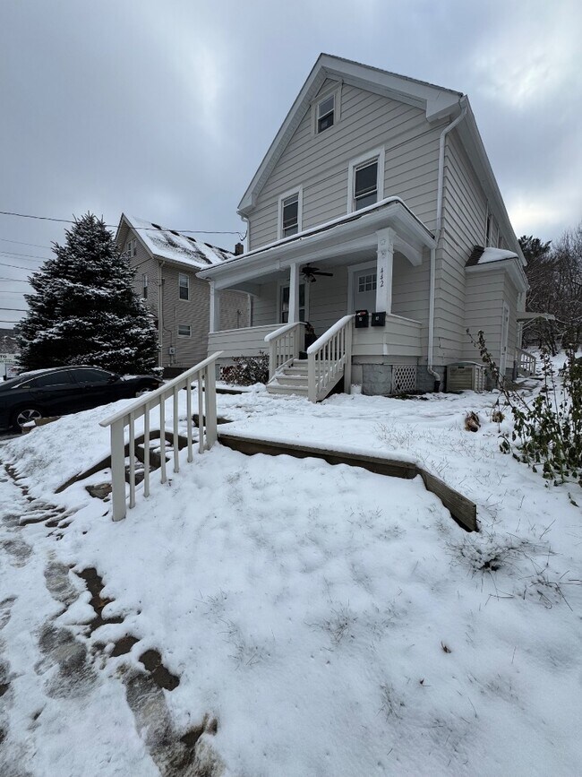 Foto del edificio - 442 E Thornton St