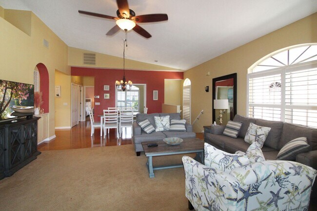 Building Photo - Gondola Park Annual Condo for Rent