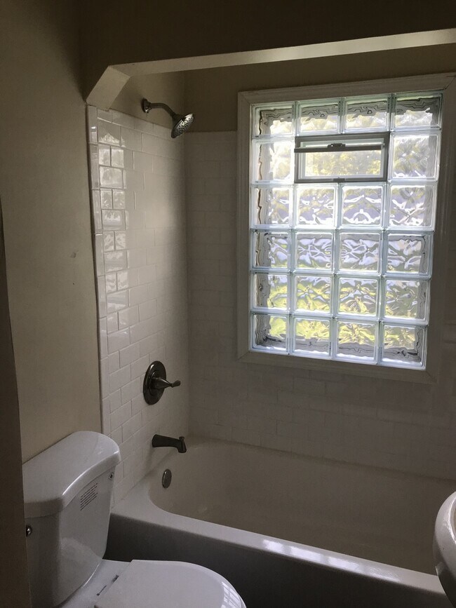 Foto del edificio - 3 Bedroom 1 Bathroom House in Minneapolis!