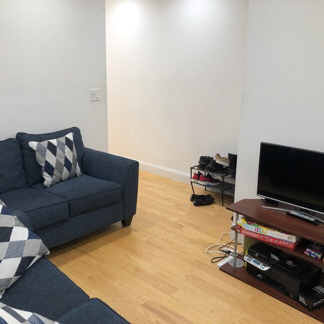 Foto del edificio - 28 W 132nd St