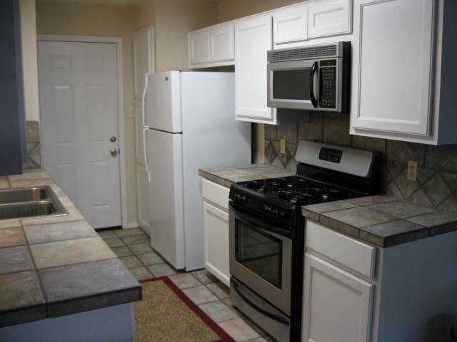 Building Photo - 7801 Parliament Pl