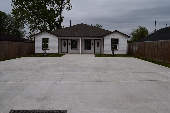 Foto del edificio - 151 Georgia St