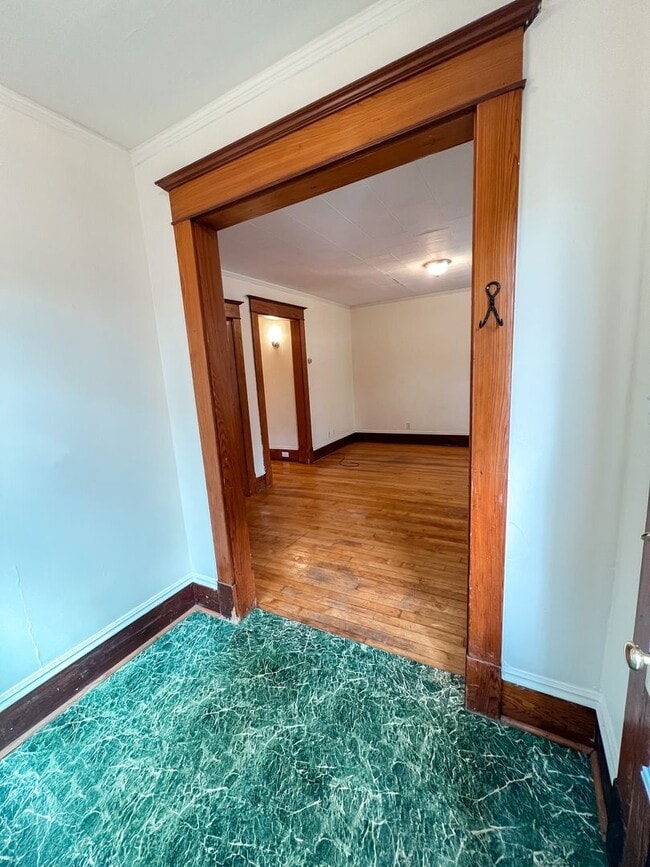 Photo - 208 King St Apartment