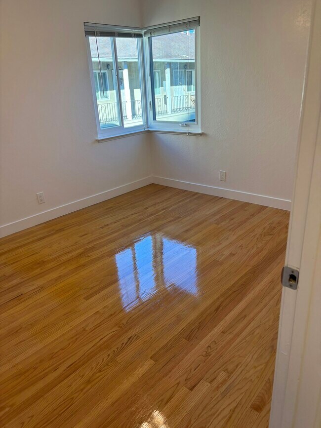 Foto del edificio - 3465 Somerset Ave