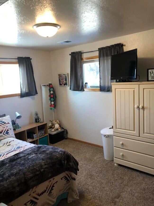 Foto del edificio - 1602 North 17th Street; Bismarck, ND 58501