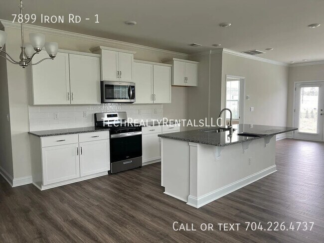 Building Photo - 7899 Iron Rd