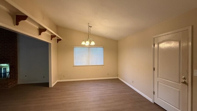 Building Photo - 782 Rachel Dr