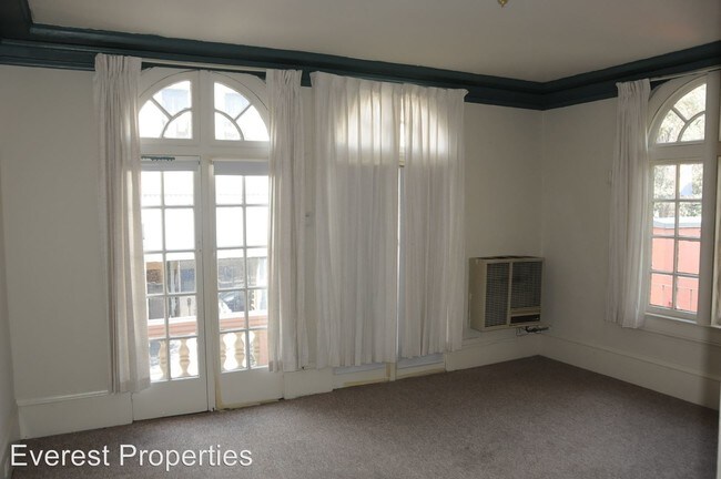 Foto del edificio - 2126 Bancroft Way