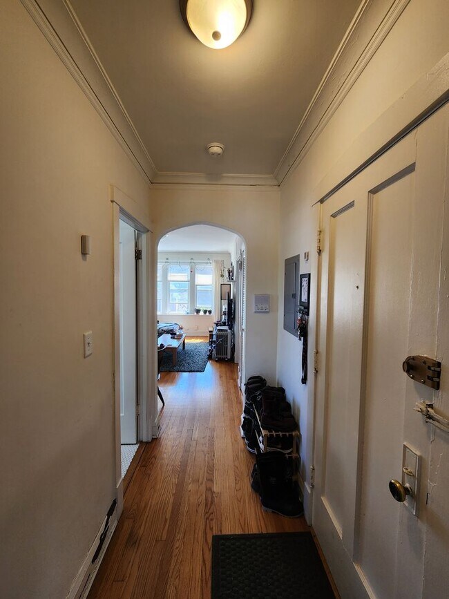 Foto del edificio - Spacious Updated 2 bed/1 bath in North Park