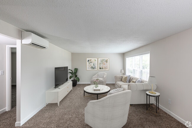 1 BD, 1 BA (630sqft) - Living Room - Robert Treat Apartments