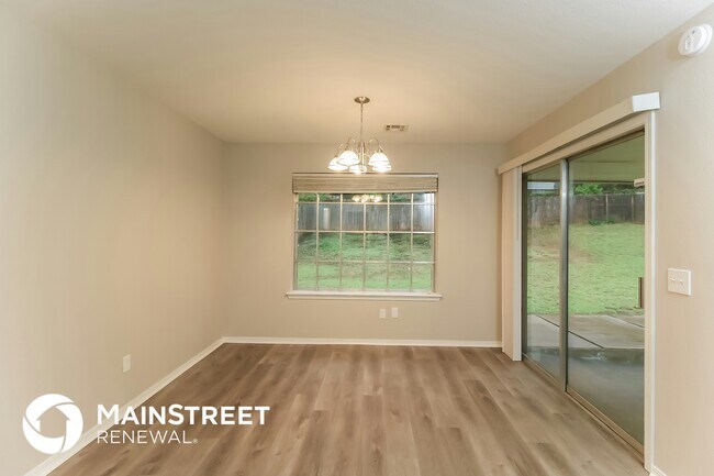 Foto del edificio - 1912 Willow Creek Rd