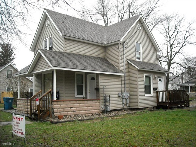 Building Photo - 621 S Main St