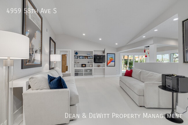 Foto del edificio - 4 Bed/3 Bath