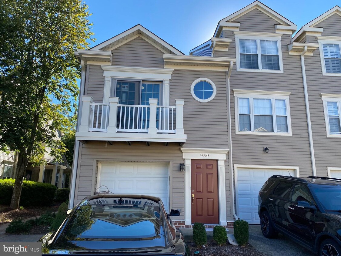 43333 Greyswallow Terrace, Ashburn, VA 20147 Apartment for Rent in
