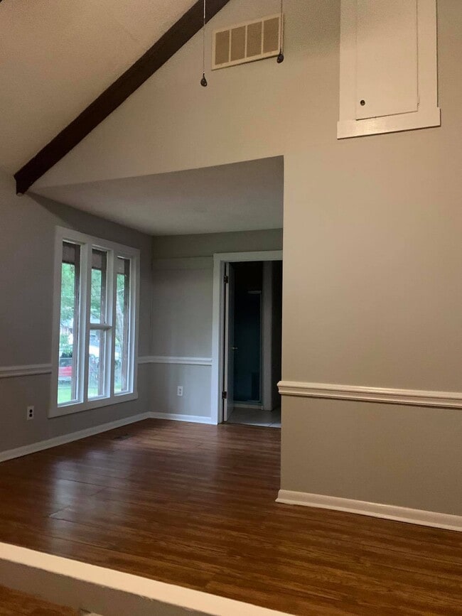 Foto del edificio - 903 W Walnut St