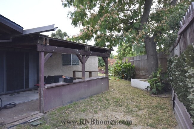 Building Photo - 7230 Castilian Ct