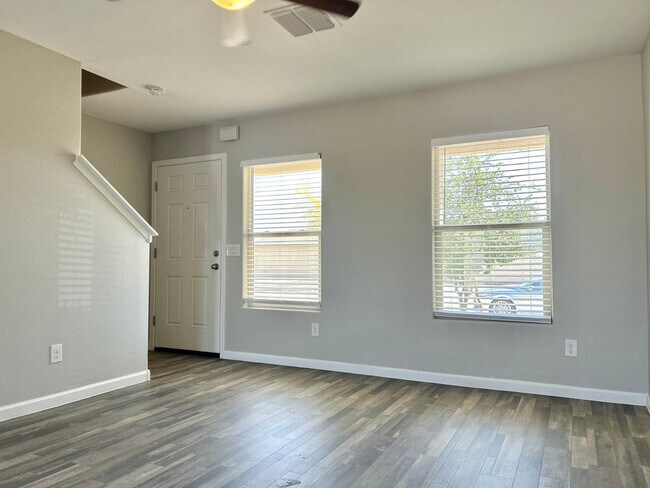 Foto del edificio - 1660 S Wooten St