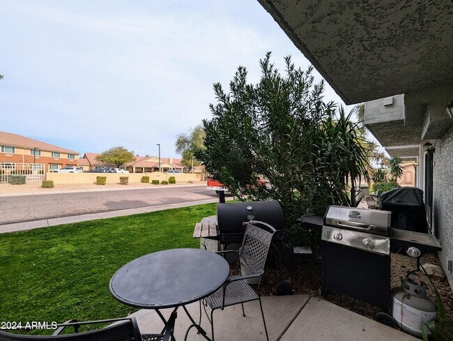 Foto del edificio - 18239 N 40th St