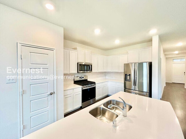 Building Photo - 149 Longhorn Pass