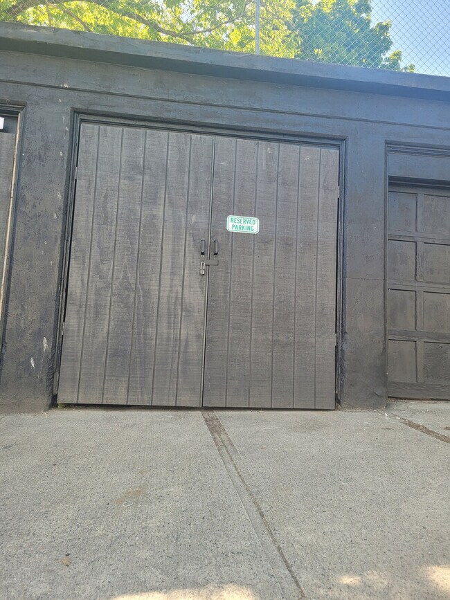 Foto del edificio - 17 Mt Pleasant Ave
