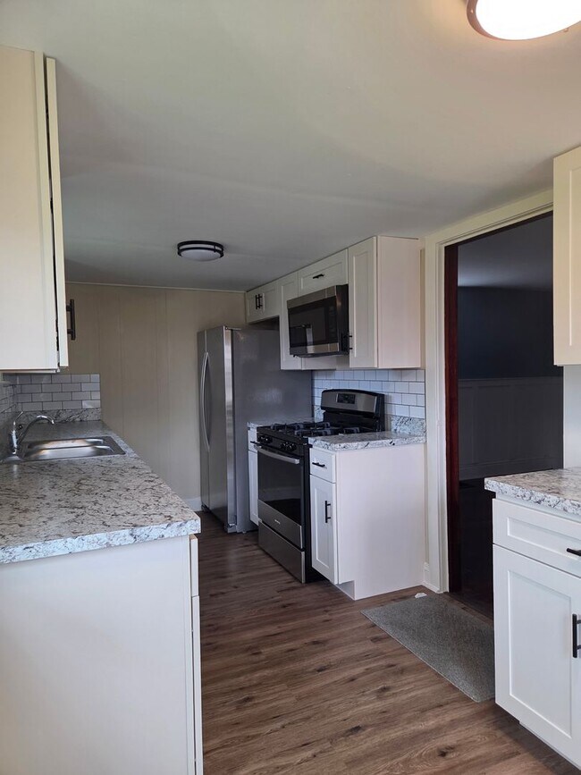 Foto del edificio - 1548 Monroe St