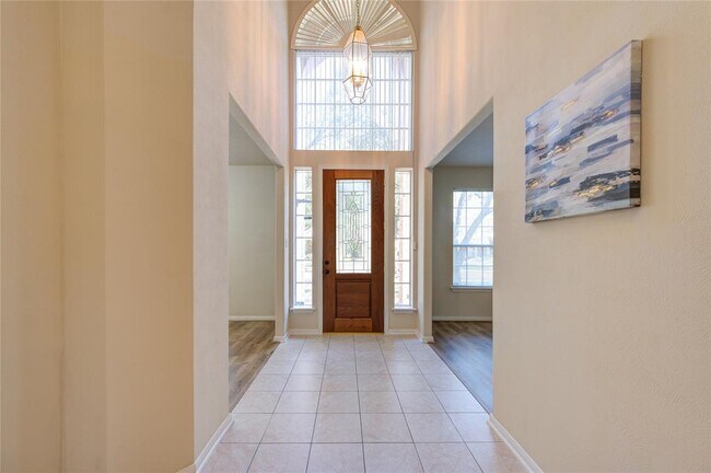 Foto del edificio - 5807 Pheasant Ridge Ln