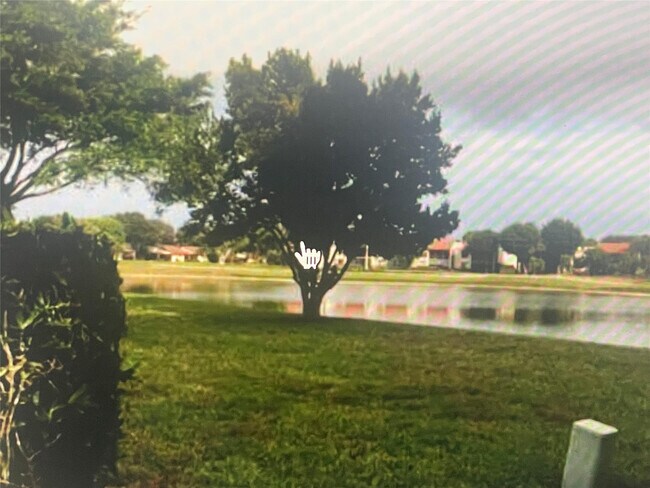 Foto del edificio - 5675 Northpointe Ln