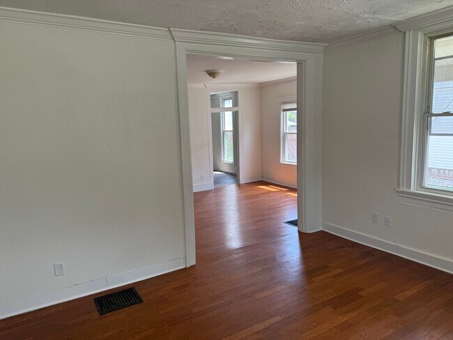 Foto del edificio - 416 N Webster St